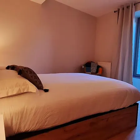 Le 56 Faubourg - Proche Centre - Parking Gratuit Apartment Beaune  Exterior photo