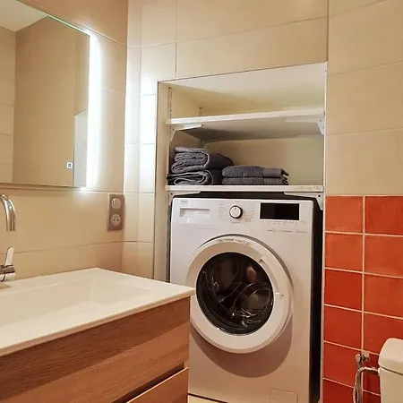Le 56 Faubourg - Proche Centre - Parking Gratuit Apartment Beaune  Exterior photo