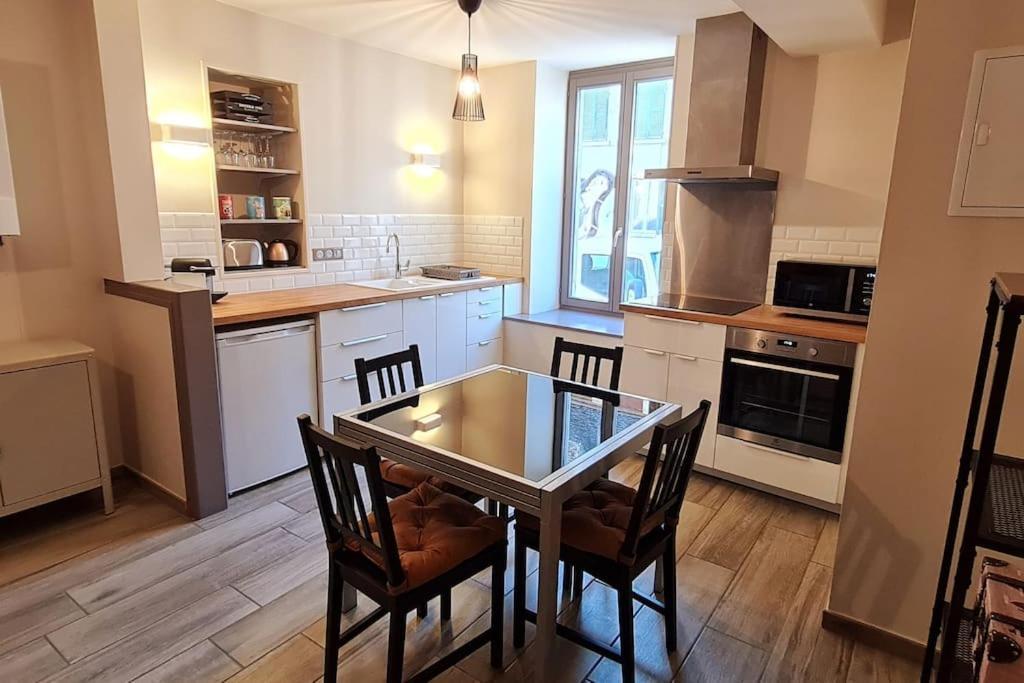 Le 56 Faubourg - Proche Centre - Parking Gratuit Apartment *